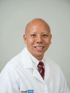 Robert A. Chong，医学博士，博士